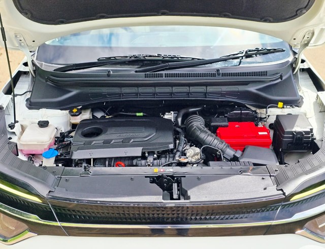 Second-hand 2022 Kia Carens Luxury Plus Diesel AT 6 STR BSVI for sale in Nashik-7