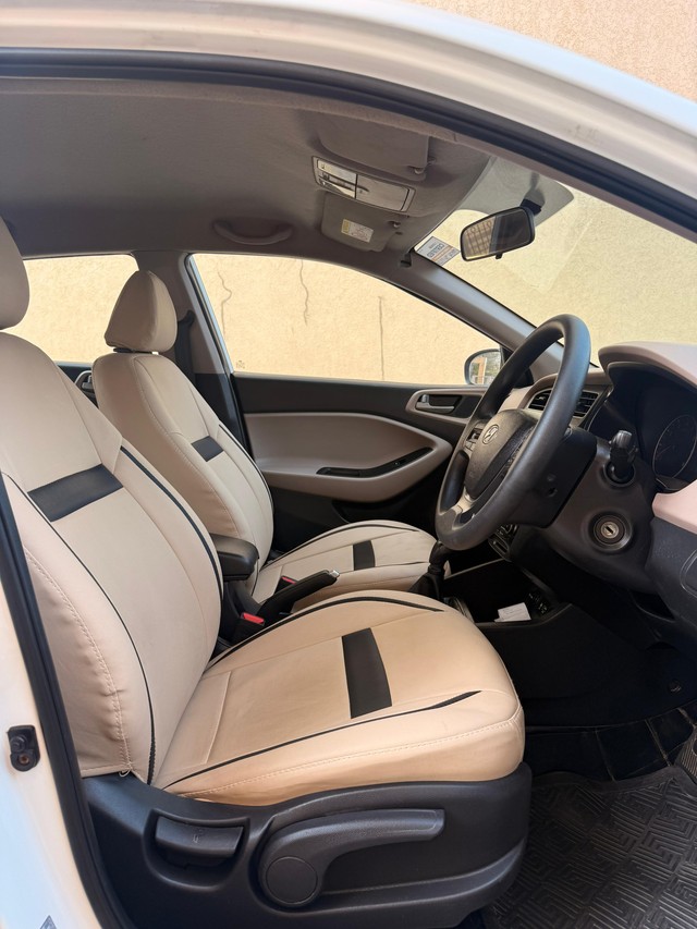 Second-hand 2018 Hyundai i20 1.2 Asta for sale in Thane-9