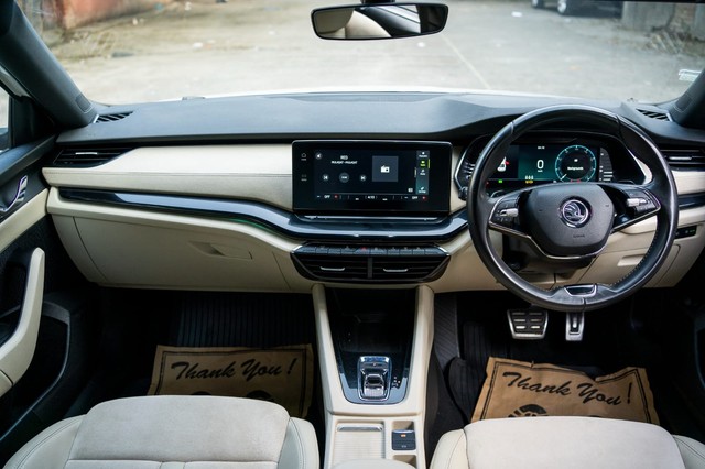 Second-hand 2022 Skoda Octavia Laurin and Klement for sale in New Delhi-4