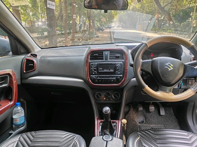 Second-hand 2017 Maruti Vitara Brezza LDi for sale in New Delhi-8