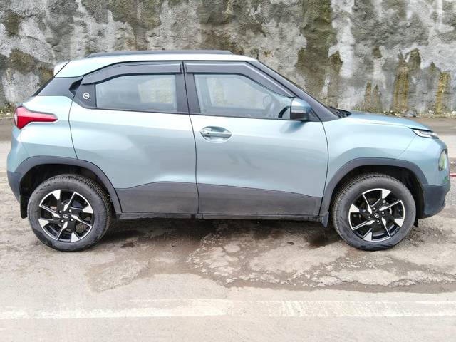 https://images10.gaadi.com/usedcar_image/AP3A.240617.008/original/990bfd75-6577-4f22-a67a-c9106f77b6b5.jpg?imwidth=6401