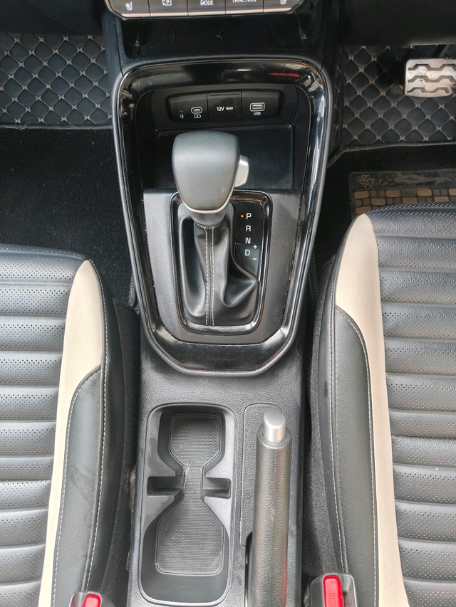 Second-hand 2024 Kia Sonet GTX Turbo DCT for sale in Gurgaon-15