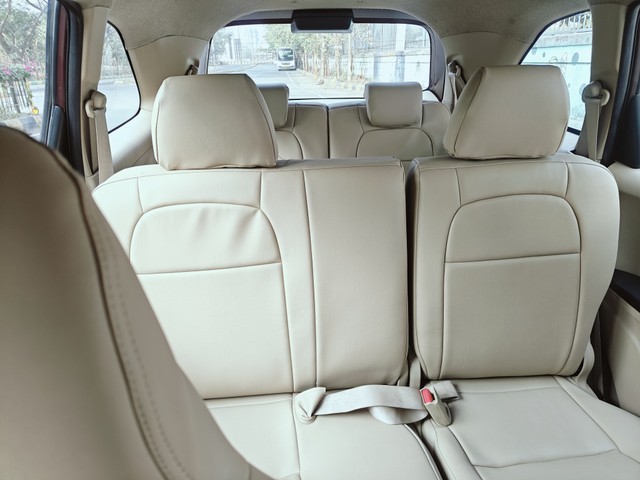 Second-hand 2015 Honda Brio S MT for sale in Navi Mumbai-10