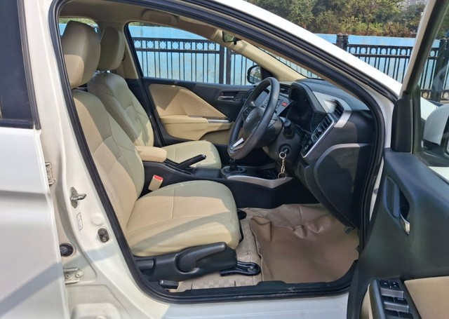 Second-hand 2015 Honda City i VTEC V for sale in Mumbai-4