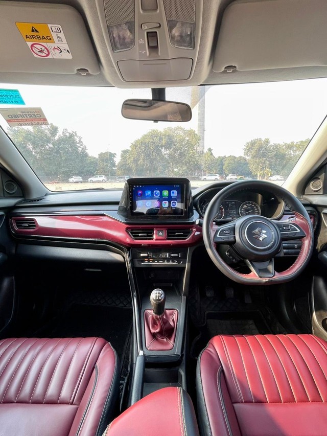 Second-hand 2024 Maruti Brezza Zxi for sale in New Delhi-7