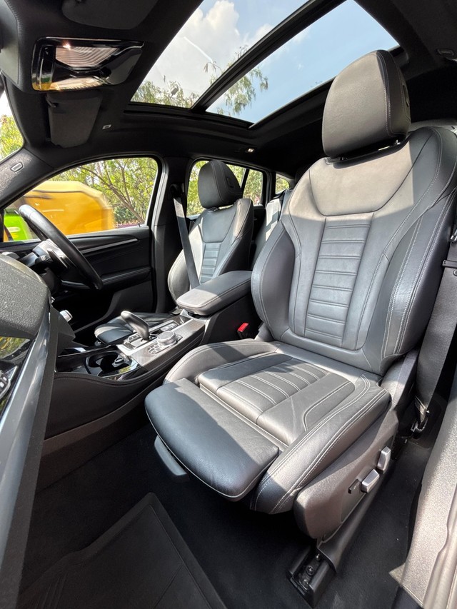 Second-hand 2021 BMW X4 M Sport X xDrive30d for sale in Bangalore-9