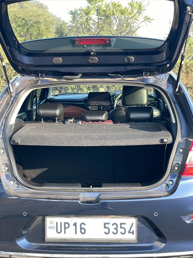 Second-hand 2024 Toyota Glanza V for sale in New Delhi-10