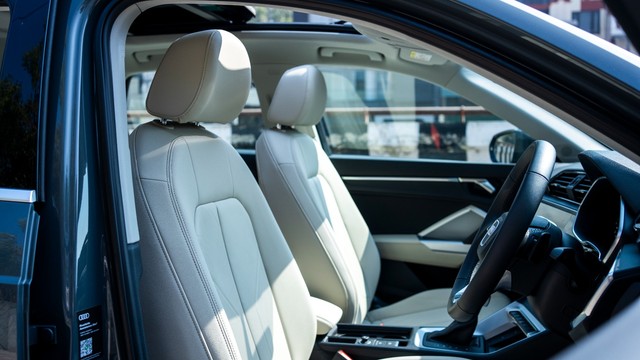 Second-hand 2025 Audi Q3 Technology for sale in New Delhi-9