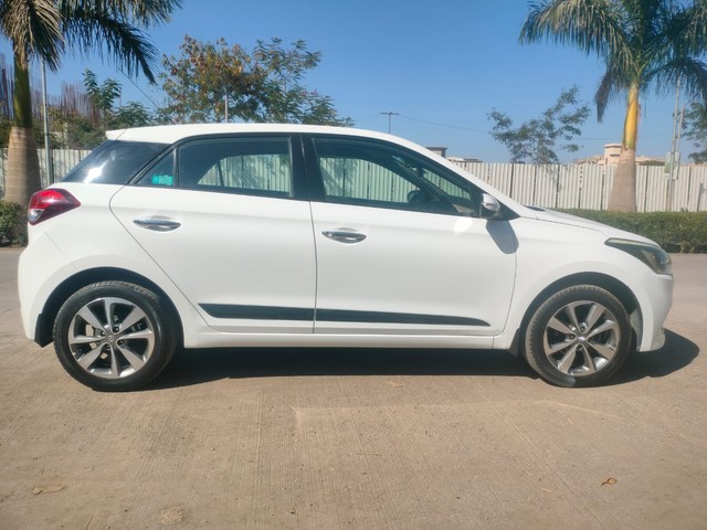 Hyundai i20 Sportz Option 1.2 Second-hand 2015 Hyundai i20 Sportz Option 1.2 for sale in Nashik-1