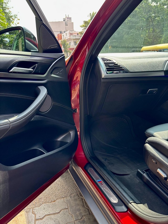 Second-hand 2021 BMW X4 M Sport X xDrive30d for sale in Bangalore-13