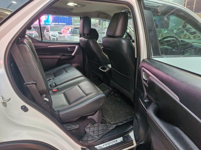 Second-hand 2024 Toyota Fortuner 4X2 Diesel for sale in Mumbai-8