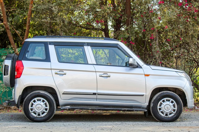 Second-hand 2017 Mahindra TUV 300 T6 Plus for sale in Ahmedabad-1