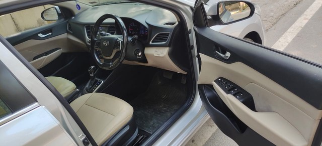 Second-hand 2018 Hyundai Verna CRDi 1.6 AT SX for sale in New Delhi-18