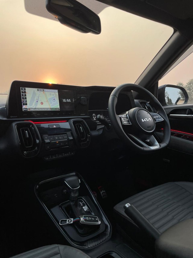 Second-hand 2023 Kia Sonet X-Line Turbo DCT BSVI for sale in New Delhi-10