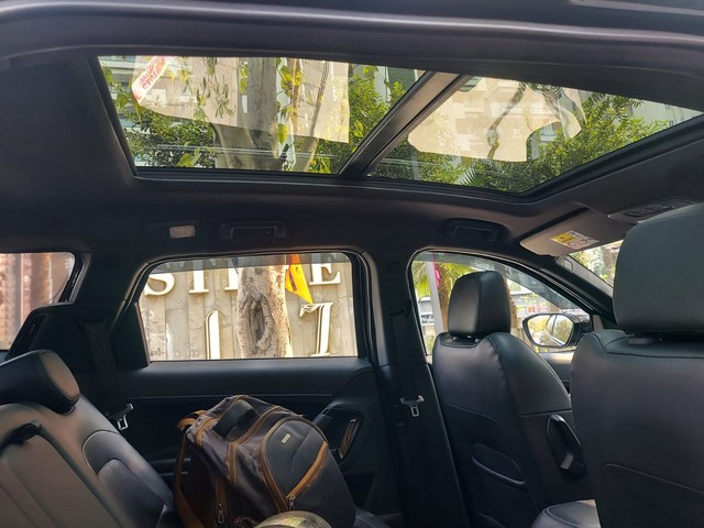 Second-hand 2022 Tata Safari XZA Plus AT BSVI for sale in New Delhi-14