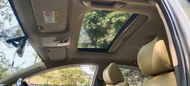 Second-hand 2018 Hyundai Verna CRDi 1.6 AT SX for sale in New Delhi-12