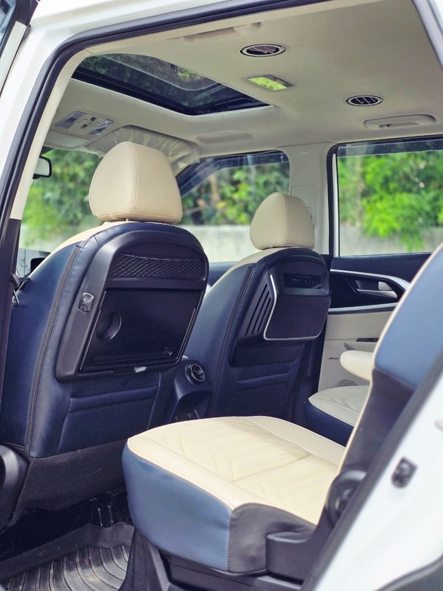 Second-hand 2022 Kia Carens Luxury Plus Diesel AT 6 STR BSVI for sale in Nashik-19