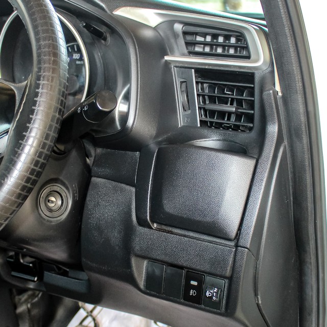 Second-hand 2017 Honda WR-V i-VTEC S for sale in Ahmedabad-13