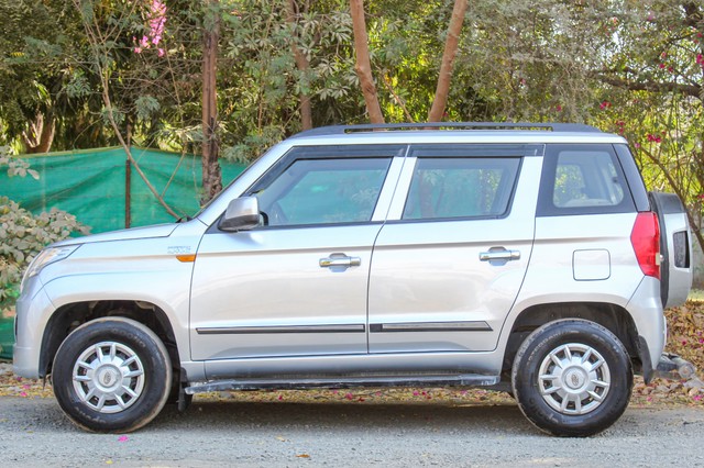 Second-hand 2017 Mahindra TUV 300 T6 Plus for sale in Ahmedabad-6