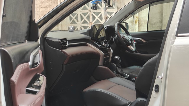 Second-hand 2023 Maruti Grand Vitara Alpha AT BSVI for sale in Thane-24