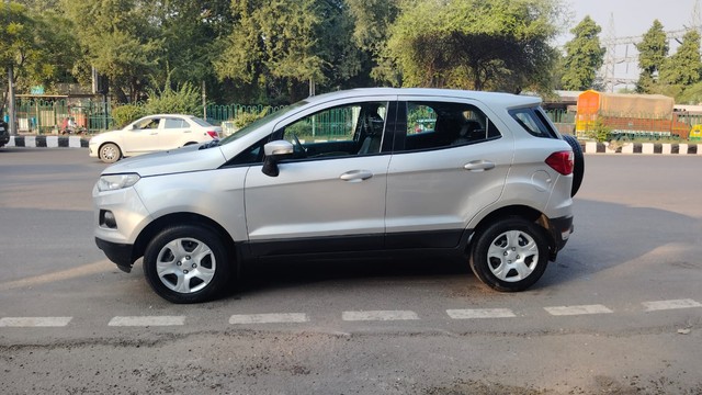 Second-hand 2016 Ford Ecosport 1.5 Ti VCT MT Trend BSIV for sale in New Delhi-2