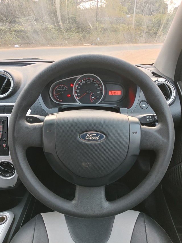 Second-hand 2012 Ford Figo Diesel ZXI for sale in Hyderabad-18