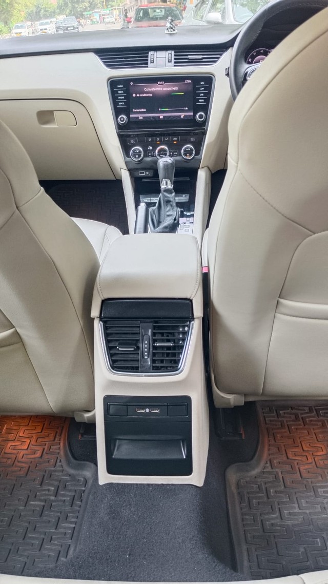 Second-hand 2020 Skoda Octavia 2.0 TDI AT L K for sale in New Delhi-11