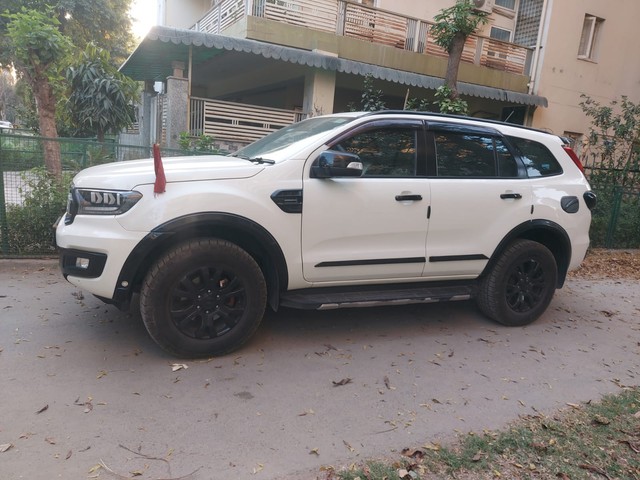 Second-hand 2020 Ford Endeavour Titanium Plus 4X4 for sale in New Delhi-5