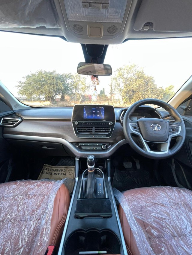 Second-hand 2022 Tata Harrier XTA Plus AT BSVI for sale in New Delhi-15