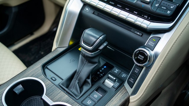 Second-hand 2022 Toyota Land Cruiser 300 ZX for sale in New Delhi-8