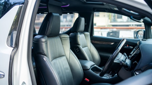 Toyota Vellfire Executive Lounge BSVI Second-hand 2022 Toyota Vellfire Executive Lounge BSVI for sale in New Delhi-8