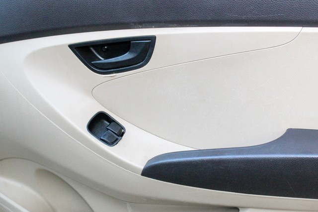 Second-hand 2013 Hyundai EON Magna Plus for sale in Ahmedabad-14