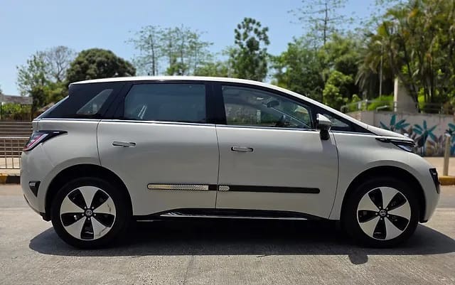 MG Windsor EV Essence - Photo 3