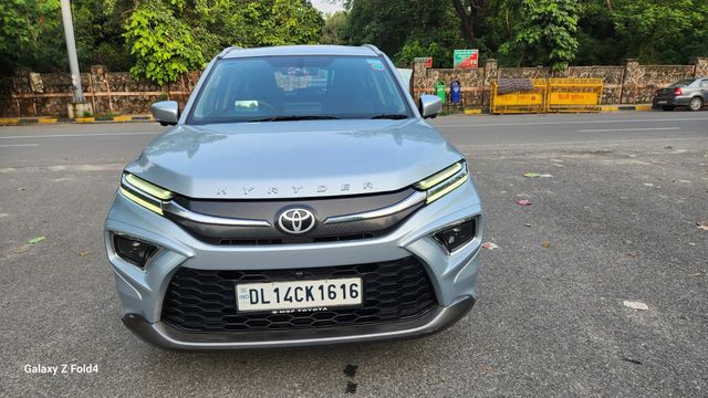Toyota Hyryder V HYBRID Festival Edition Second-hand 2024 Toyota Hyryder V HYBRID Festival Edition for sale in New Delhi