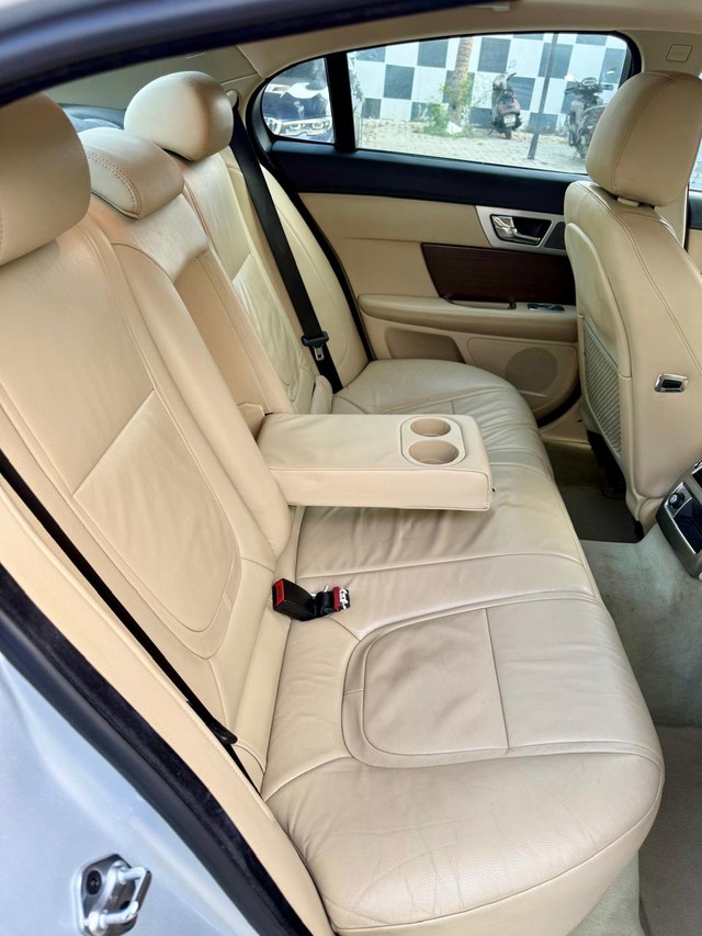 Second-hand 2014 Jaguar XF 2.2 Litre Luxury for sale in Chennai-8
