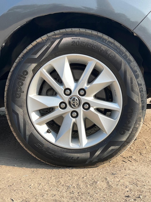 Toyota Innova Crysta 2.4 G Plus MT BSIV Second-hand 2019 Toyota Innova Crysta 2.4 G Plus MT BSIV for sale in New Delhi-6