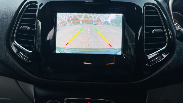 Second-hand 2018 Jeep Compass 1.4 Limited Option for sale in New Delhi-16