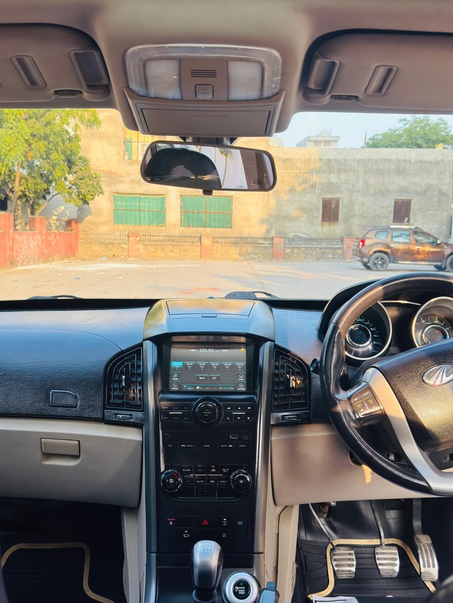 Mahindra XUV500 R W10 FWD Second-hand 2017 Mahindra XUV500 R W10 FWD for sale in Jaipur-13