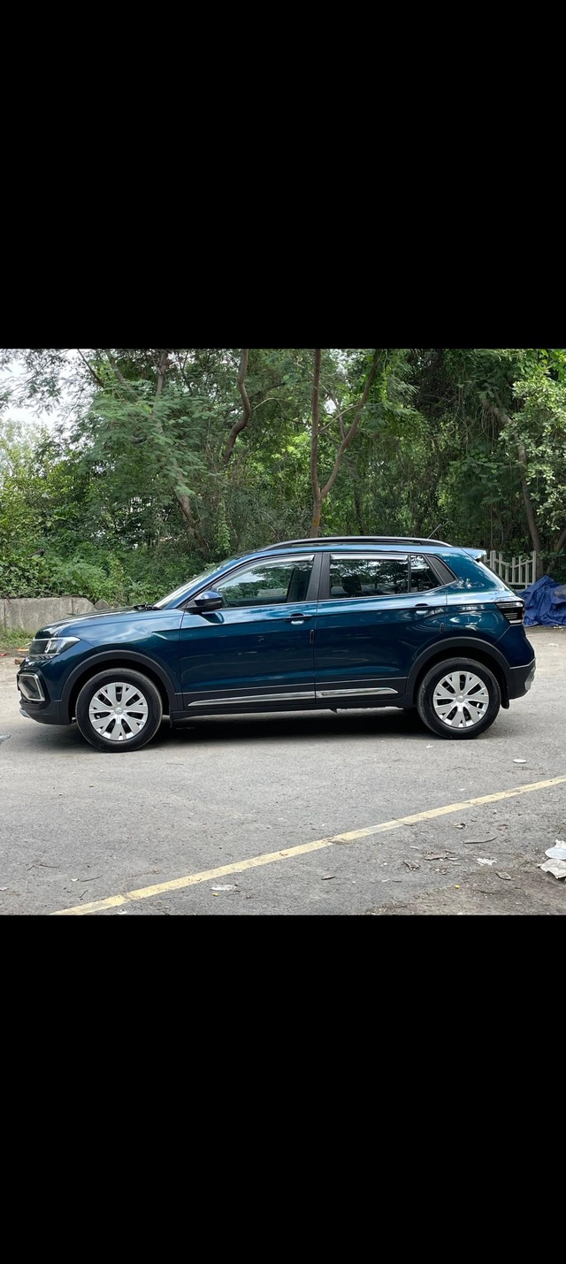 Second-hand 2023 Volkswagen Taigun 1.0 TSI Comfortline BSVI for sale in New Delhi-3