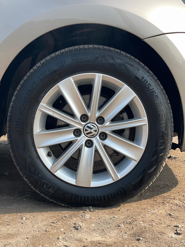 Second-hand 2015 Volkswagen Vento 1.2 TSI Comfortline AT for sale in New Delhi-7