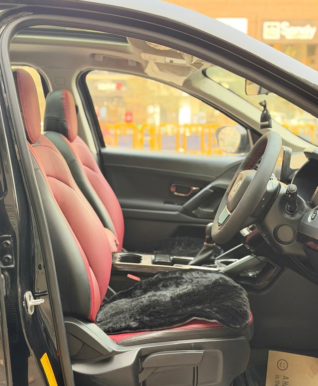 Second-hand 2022 Tata Harrier XTA Plus AT BSVI for sale in Rajkot-5