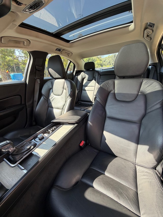 Second-hand 2021 Volvo S60 T4 Inscription for sale in Bangalore-10