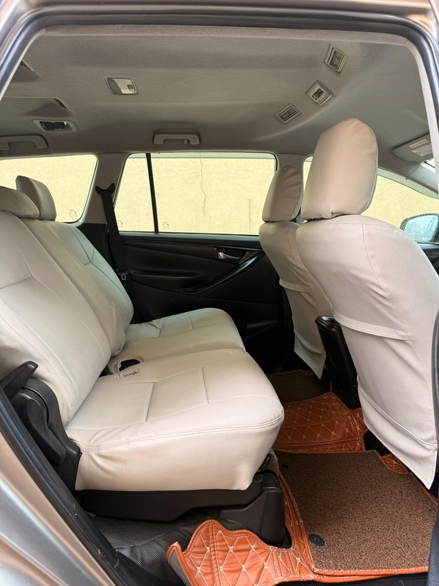 Second-hand 2016 Toyota Innova Crysta 2.4 G MT 8S BSIV for sale in Thane-11