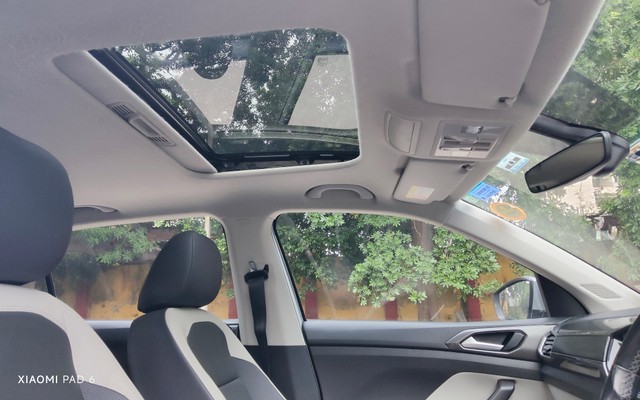 Second-hand 2022 Volkswagen Taigun 1.0 TSI Topline AT BSVI for sale in New Delhi-17