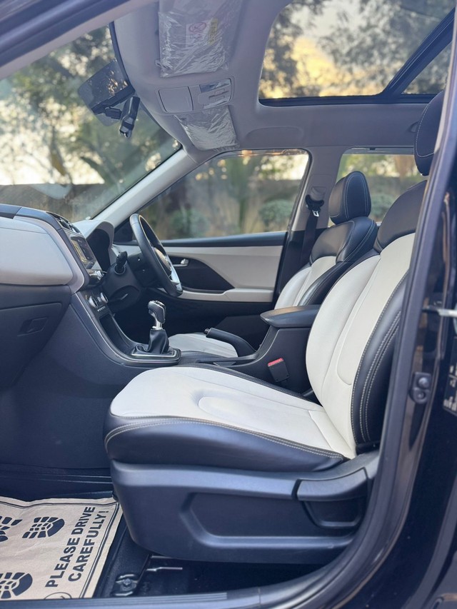 Hyundai Creta SX Second-hand 2023 Hyundai Creta SX for sale in New Delhi-14