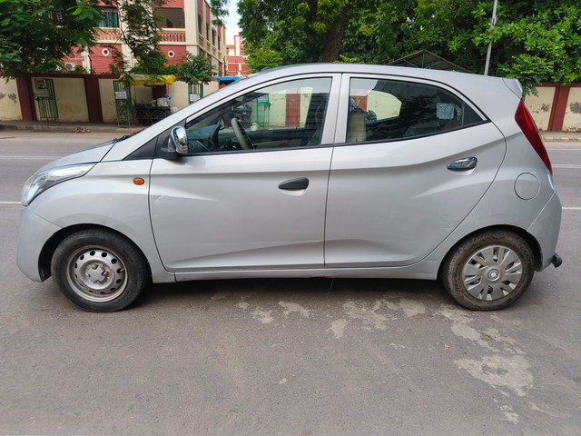 Second-hand 2018 Hyundai EON 1.0 Era Plus for sale in Allahabad-3