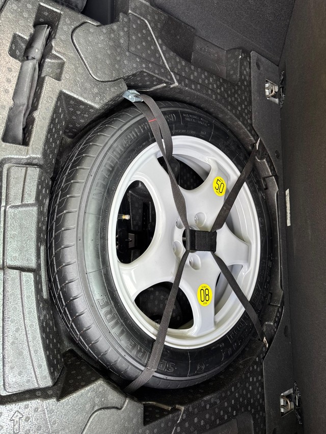 Second-hand 2021 BMW X4 M Sport X xDrive30d for sale in Bangalore-6