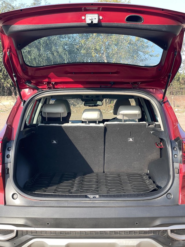 Second-hand 2022 Kia Seltos HTX IVT G for sale in New Delhi-12