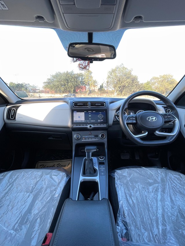 Second-hand 2023 Hyundai Creta SX IVT for sale in New Delhi-5