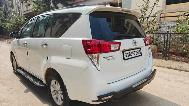 Second-hand 2017 Toyota Innova Crysta 2.4 ZX MT BSIV for sale in Hyderabad-3